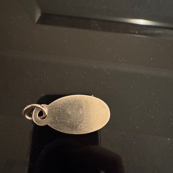 Tiffany & Co. Silver Oval Keyring - Picture 2 of 4